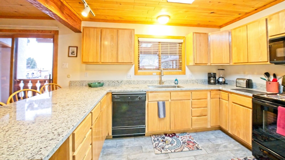 Family Chalet, 2 Bedrooms photo 3