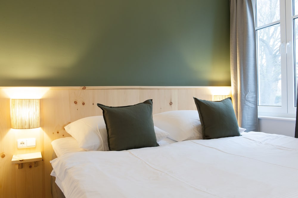 Classic Apartment, 1 Queen Bed (incl. 45€ + 25€ pp service fee) photo 1