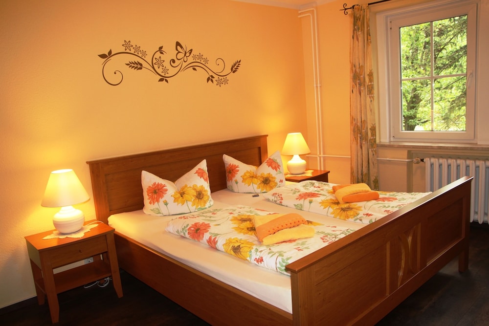 Classic Double Room, Private Bathroom - Photo 9