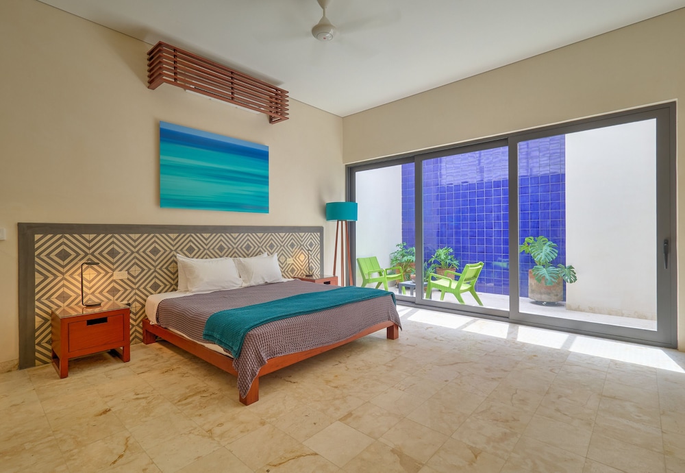 Deluxe Room (1), 1 King Bed