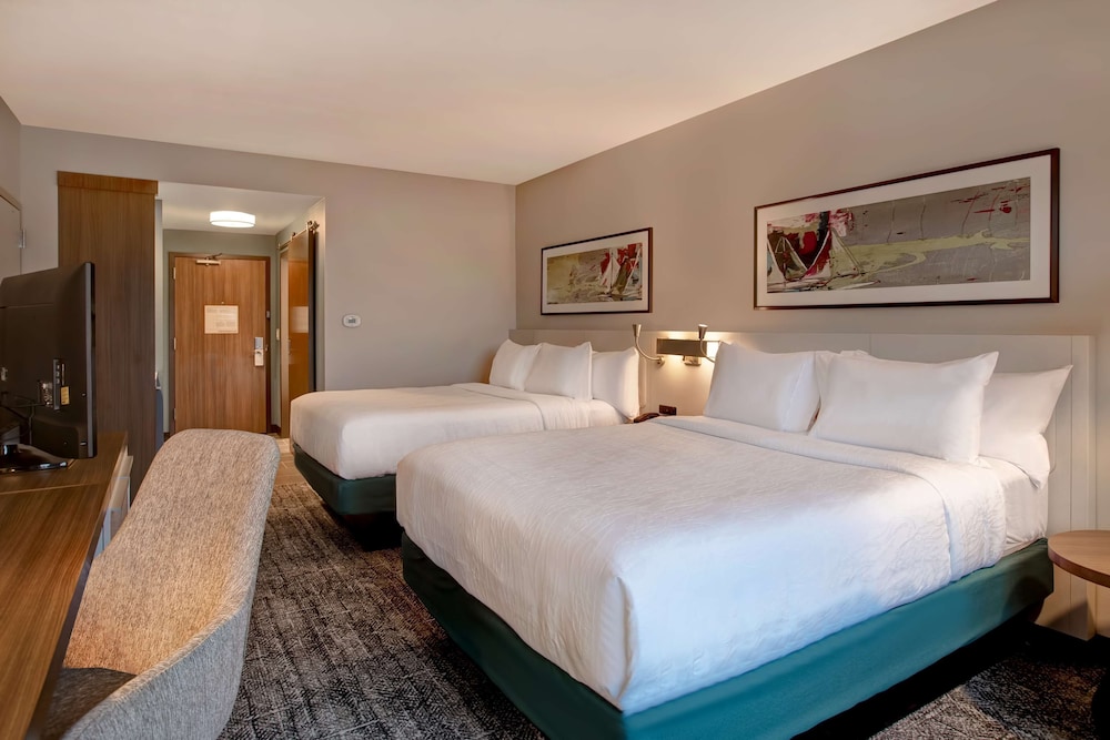 Room, 2 Queen Beds, Accessible (Hearing) photo 2