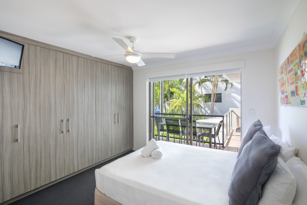 Three Bedroom Apartment with Water Views photo 1