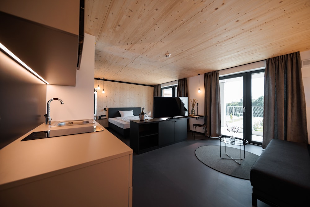 Design Studio, Balcony photo 1