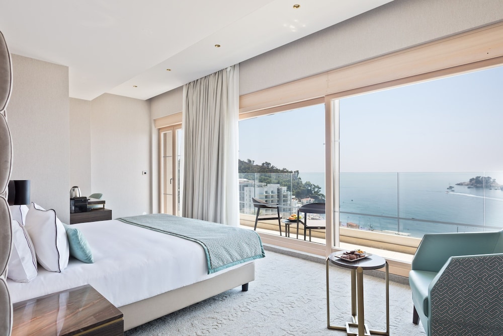 Exclusive Room