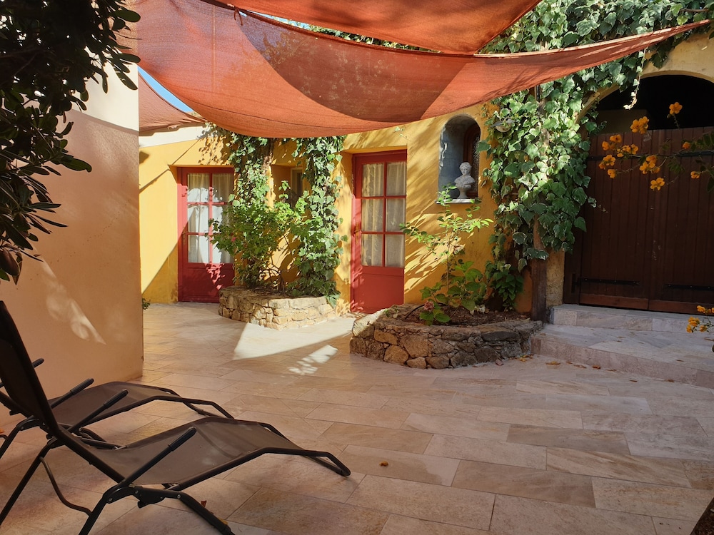 House (20m2)