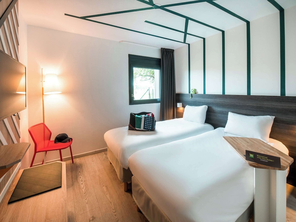 Standard Room, 1 Double Bed - Photo 4