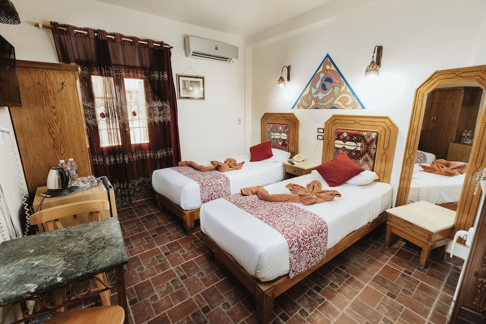 Traditional Twin Room photo 3
