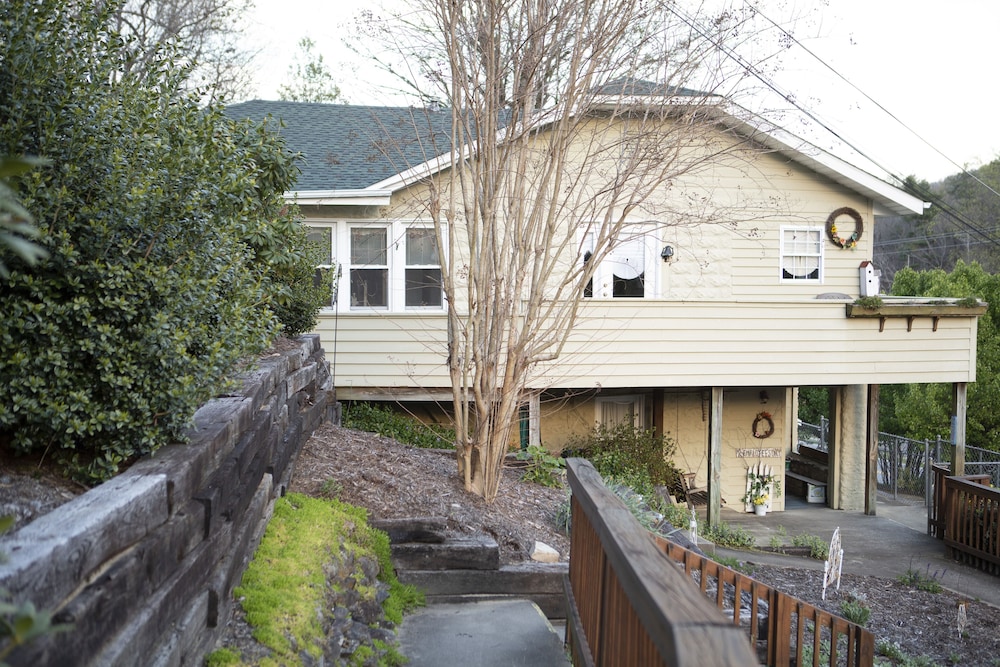 Sunset Family Apartment, 3 Bedrooms, Mountain View photo 3