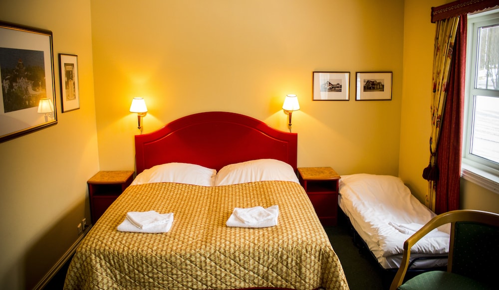 Standard Triple Room, 3 Twin Beds, Accessible photo 1