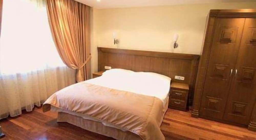 Standard Room - Photo 1