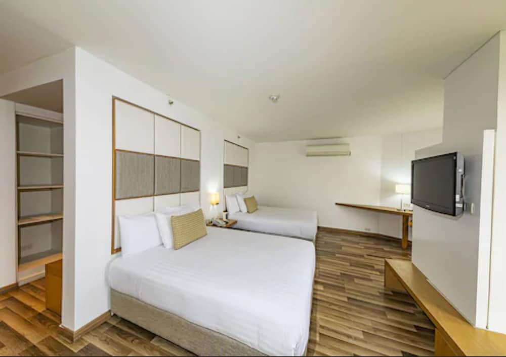 Deluxe Room, 2 Double Beds photo 2