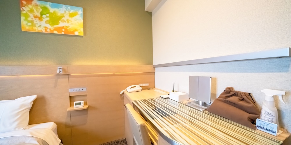 Economy Double Room, Smoking (1 Station From Shinagawa) photo 2