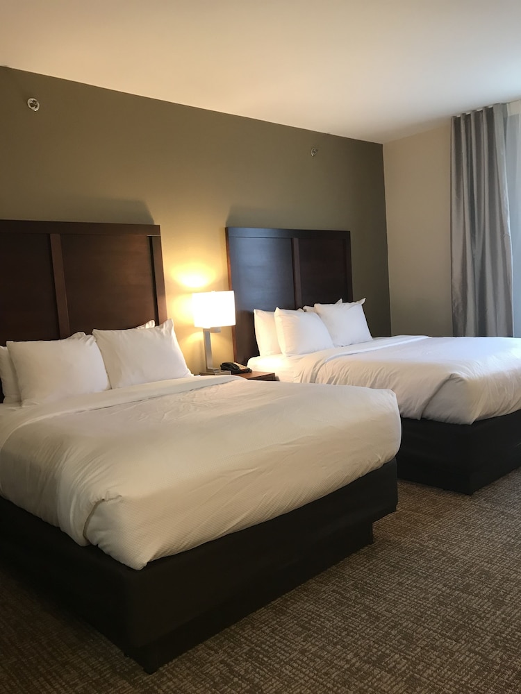 Room, 2 Queen Beds, Non Smoking - Photo 3