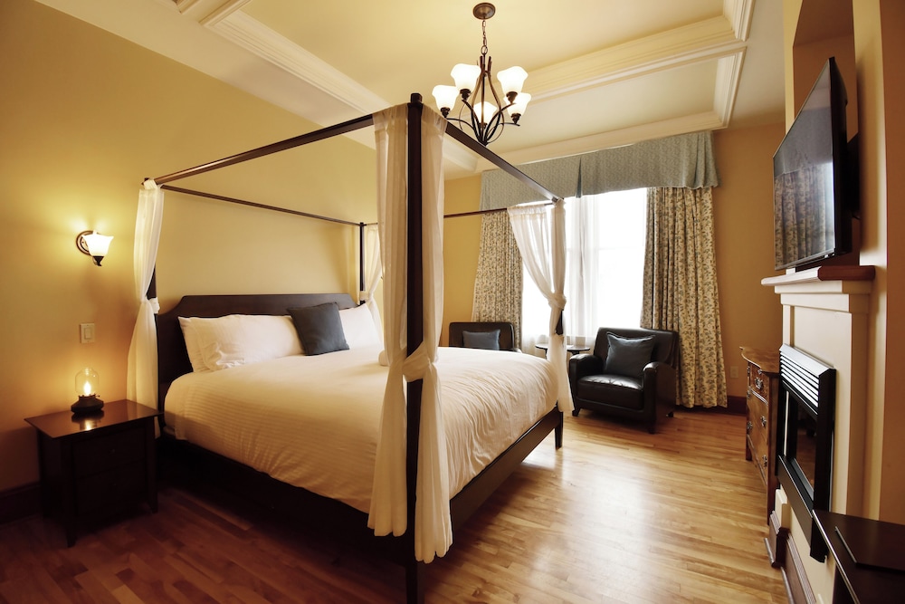 Deluxe Room, 1 King Bed