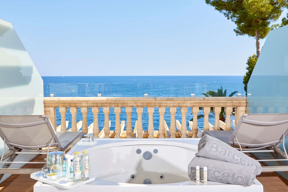 Deluxe Room, Hot Tub, Sea View