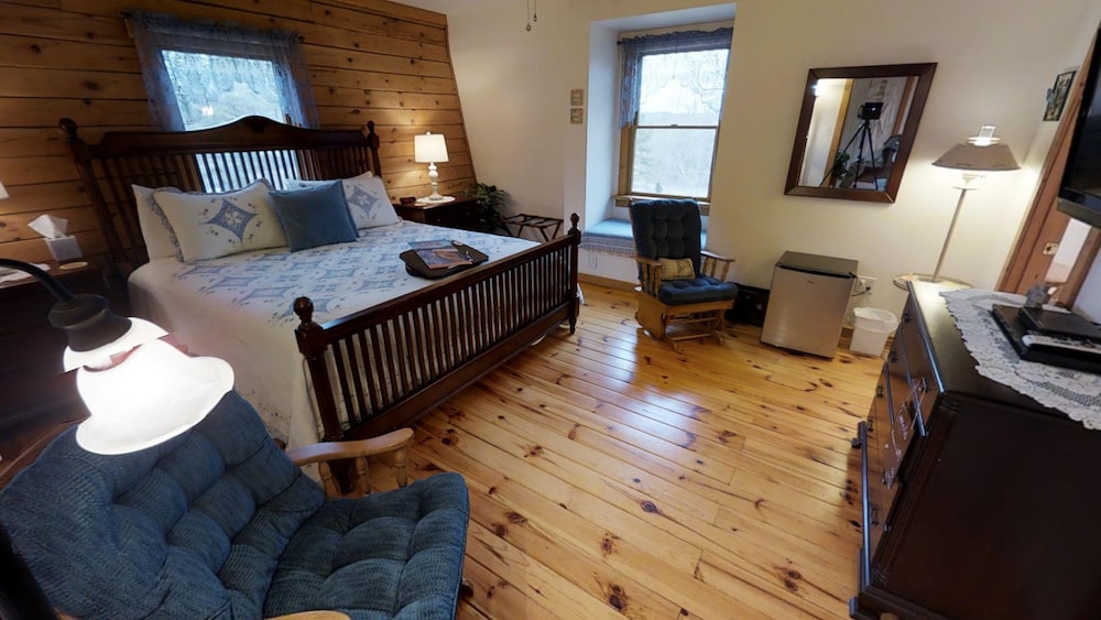 The Lodge photo 2