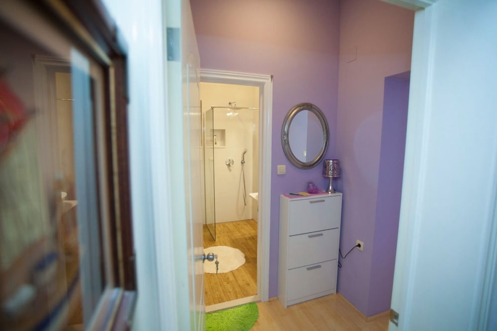 Apartment (Palmina - comfort apartment - A3 lila)