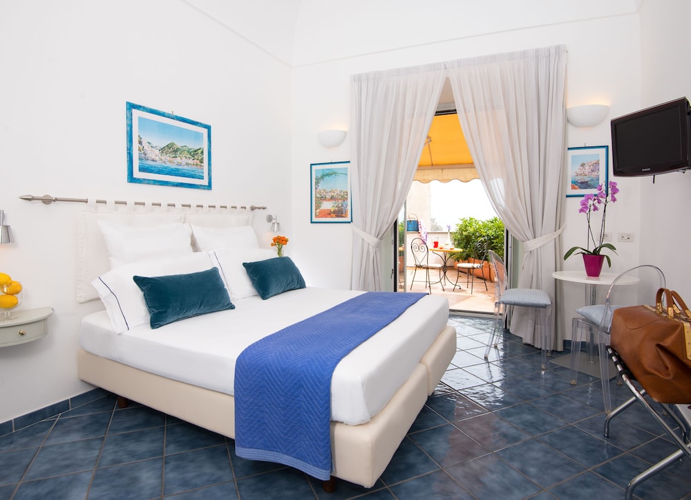 Superior Double Room, Sea View photo 2