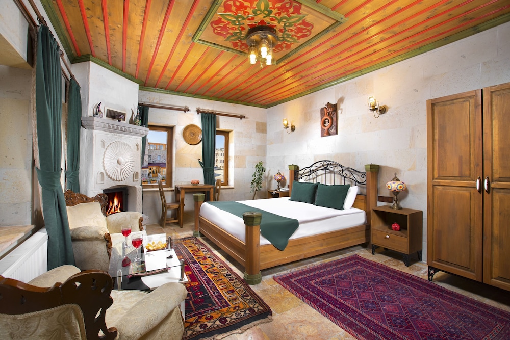 Superior Triple Room photo 2