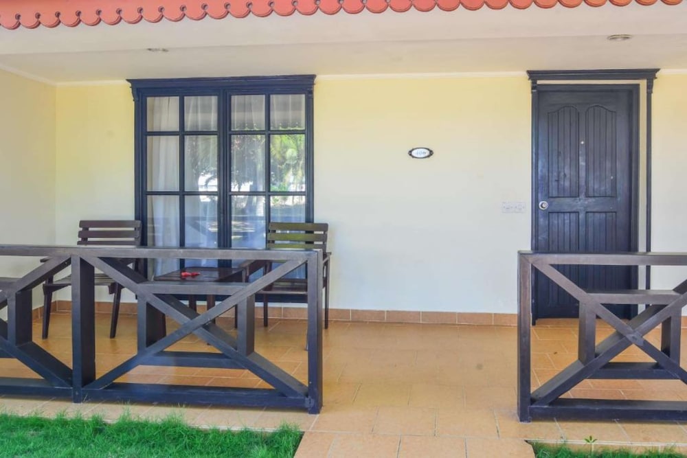 Family Room (Deluxe) - Garden View