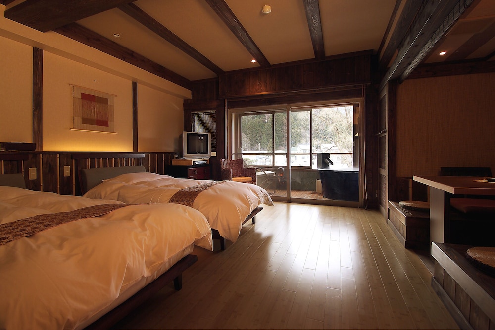 Japanese Style Twin Room with Hot Spring Bath, Non Smoking - 315 photo 3
