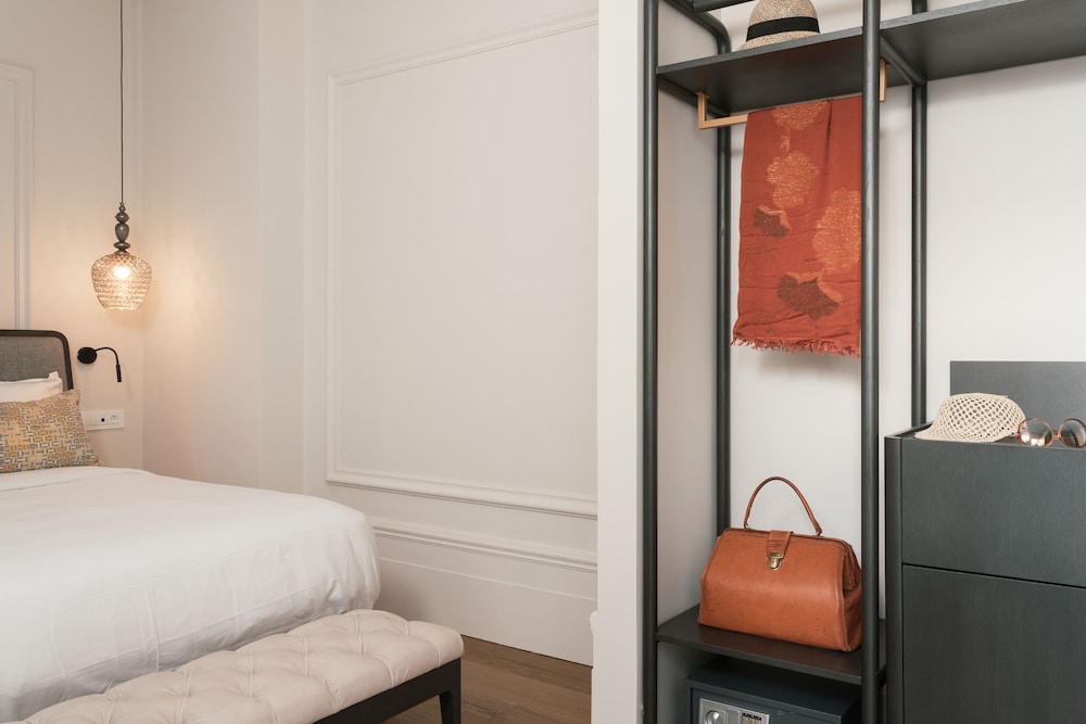 Signature Room - Photo 11