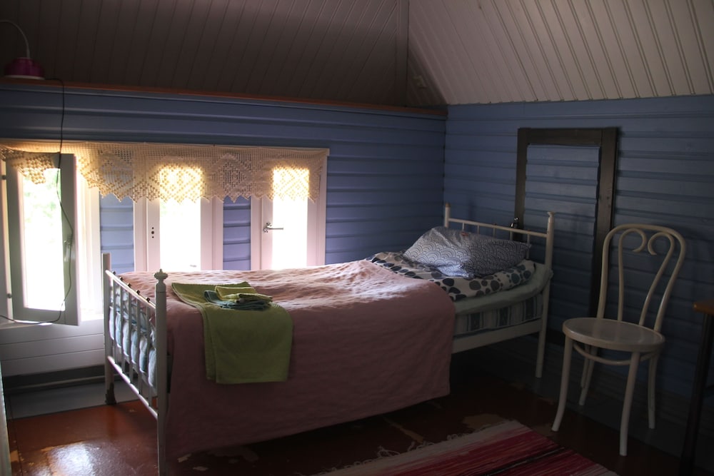 Double Room, Shared Bathroom (Vennyn Kammari) photo 1