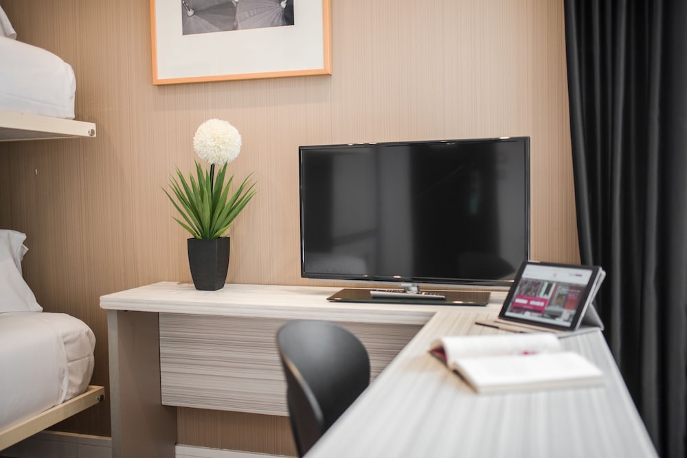 Superior Room, Terrace (Puerta del Sol View) - Photo 1