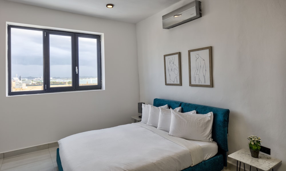 Signature-Penthouse