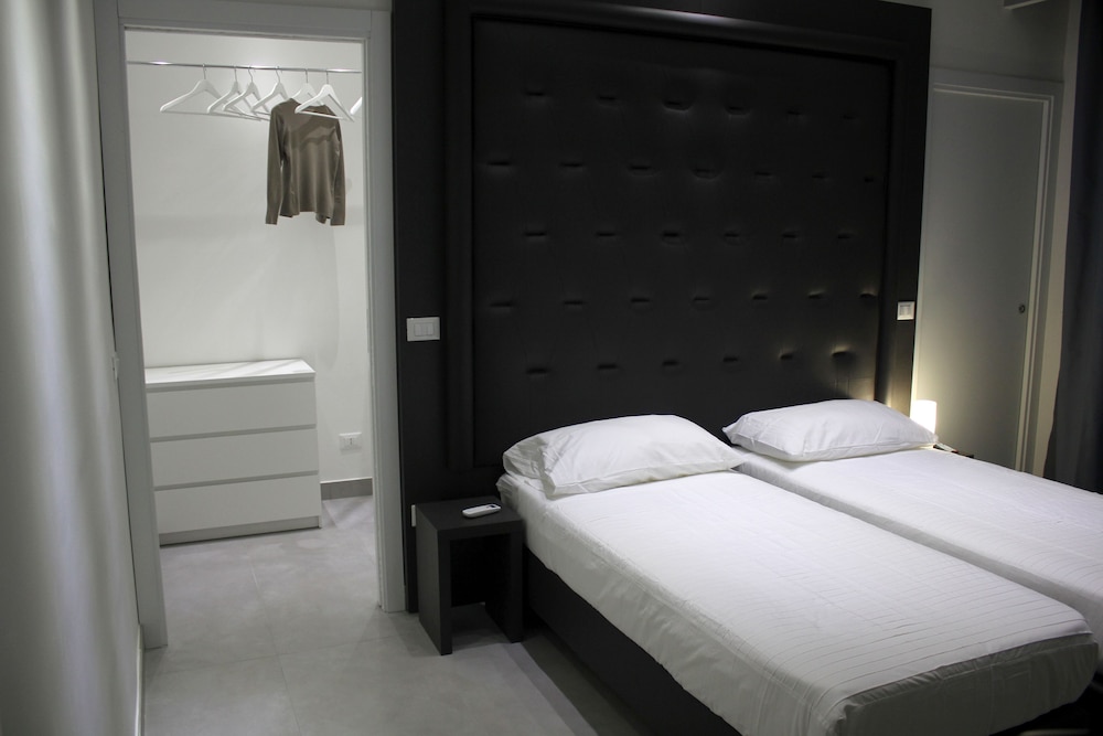 Superior Quadruple Room, City View photo 1