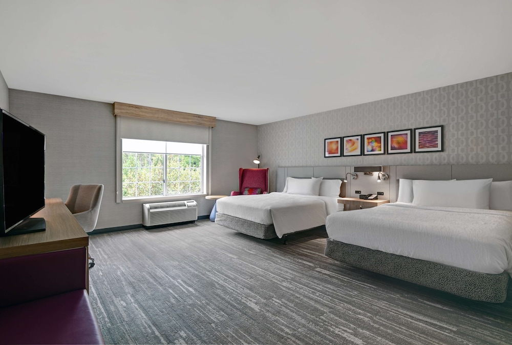 Suite, 2 Queen Beds, Accessible - Photo 3