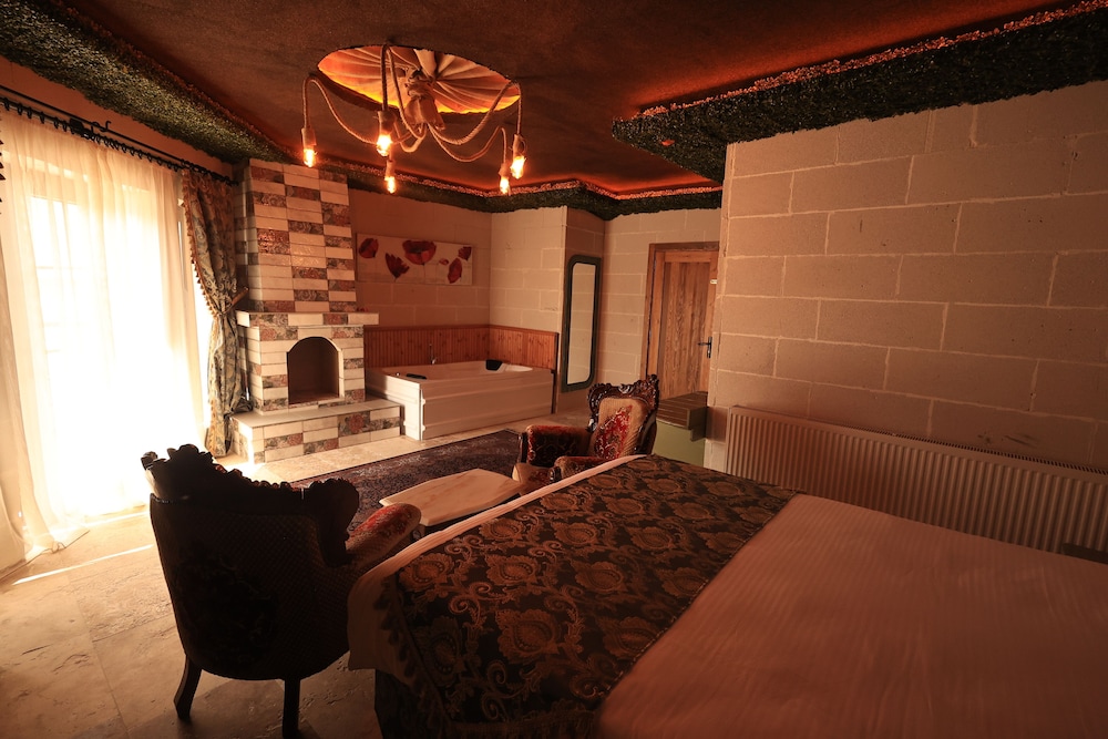 Grand Room photo 2