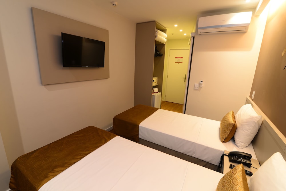Standard Single Room, 2 Twin Beds photo 2