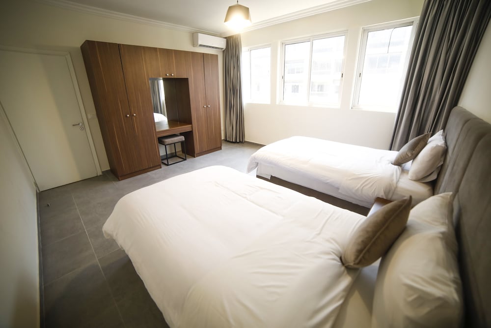 Executive Suite photo 3