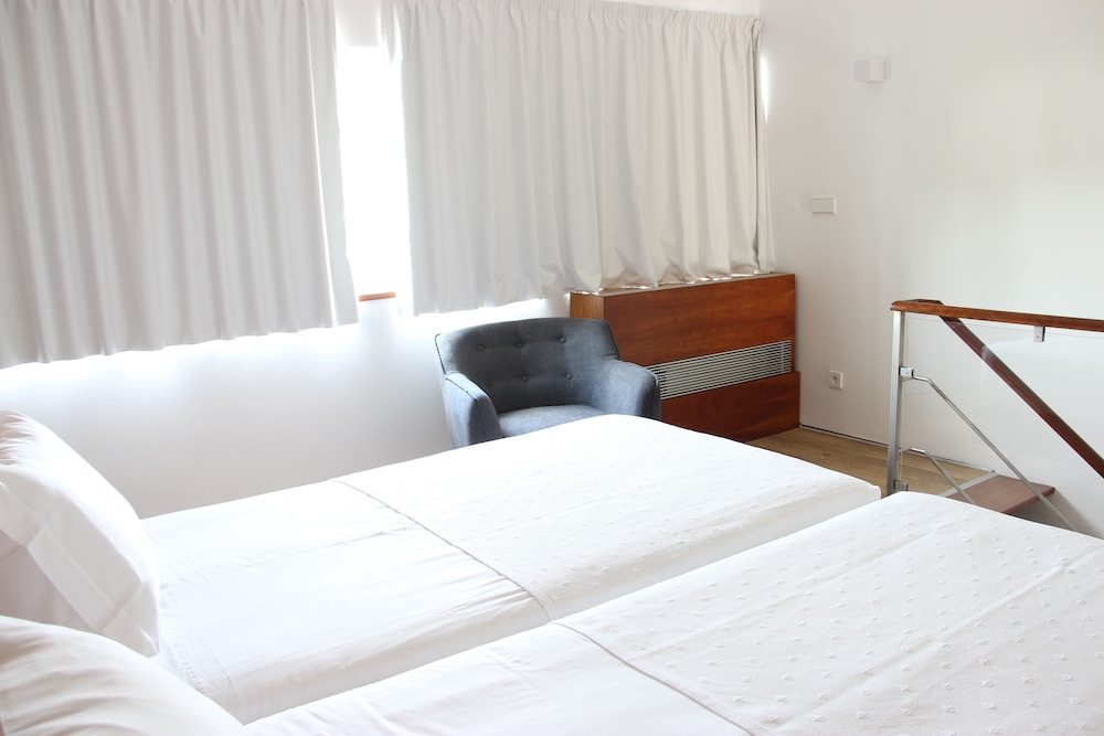 Comfort Duplex, 1 Bedroom, Partial Ocean View photo 3