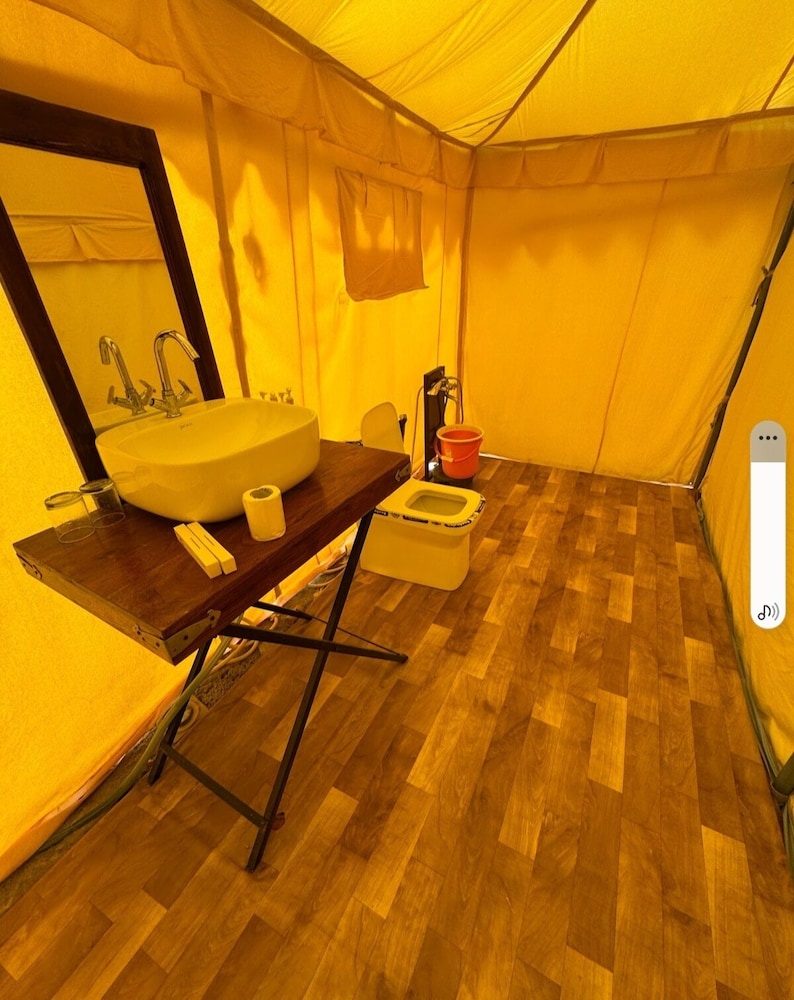 Deluxe Tent, Balcony, Hill View photo 1