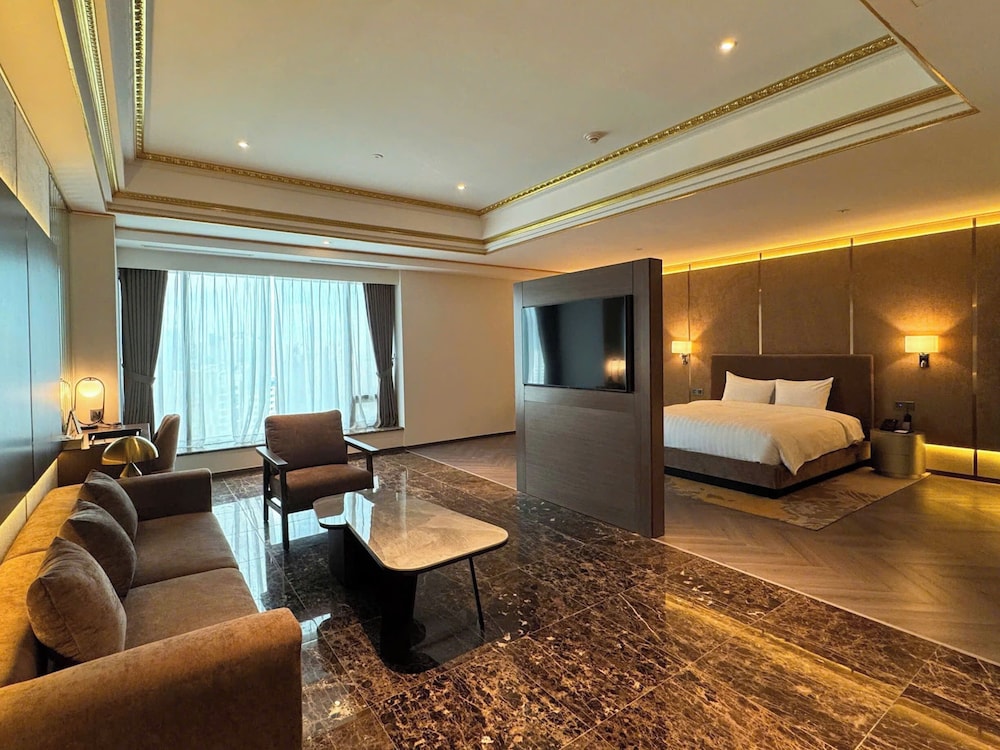 CV Penthouse photo 1