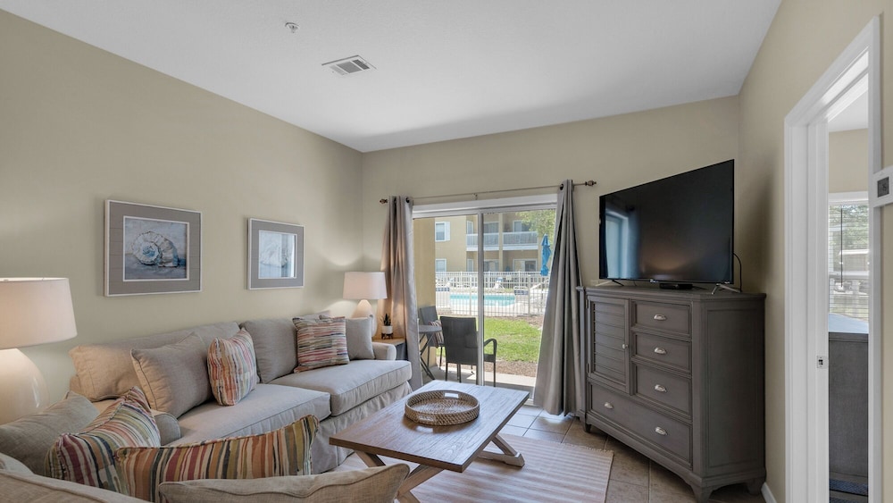 Condo, Multiple Beds, Patio, Pool View (Heron's Watch 5101)