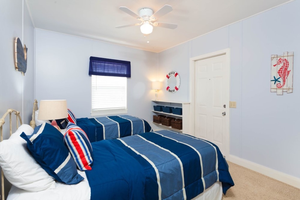 Condo, 2 Bedrooms photo 1