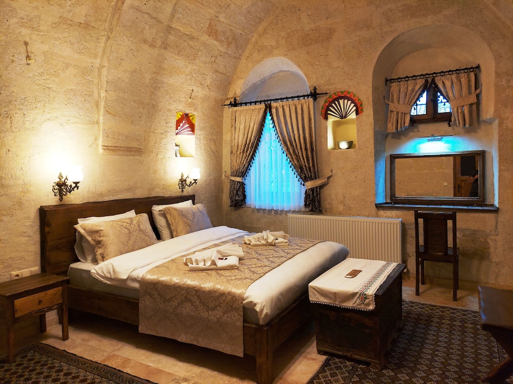 Deluxe Room - Photo 1
