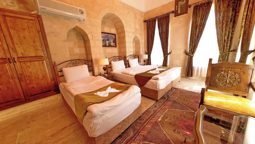 Deluxe Triple Room - Photo 7