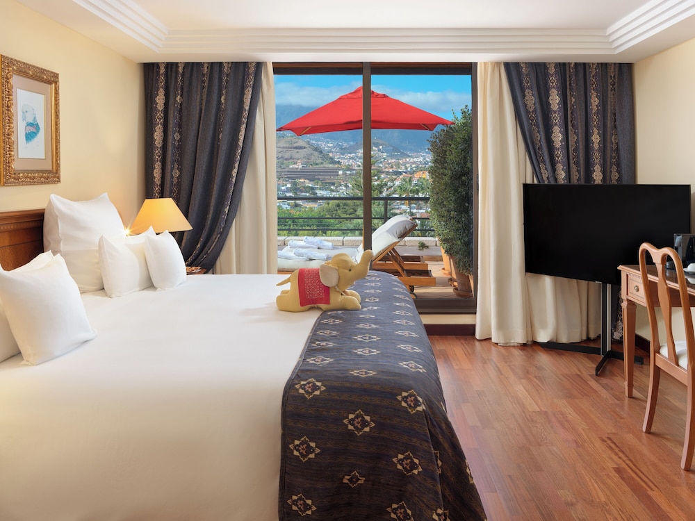 Suite (Michael Jackson), Balcony