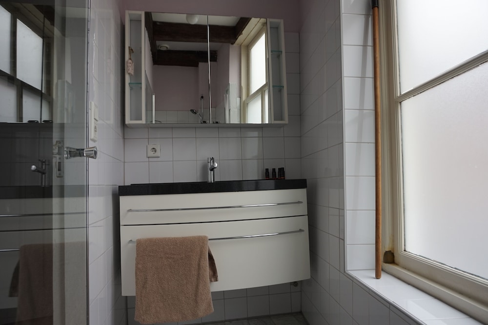 Executive House photo 3