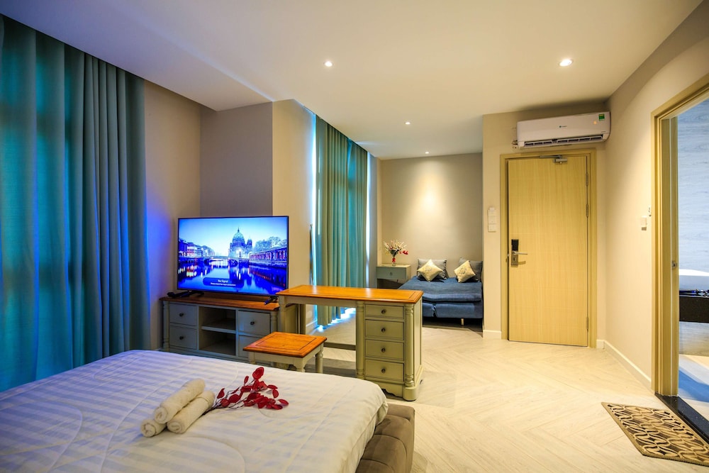 Family Studio Suite