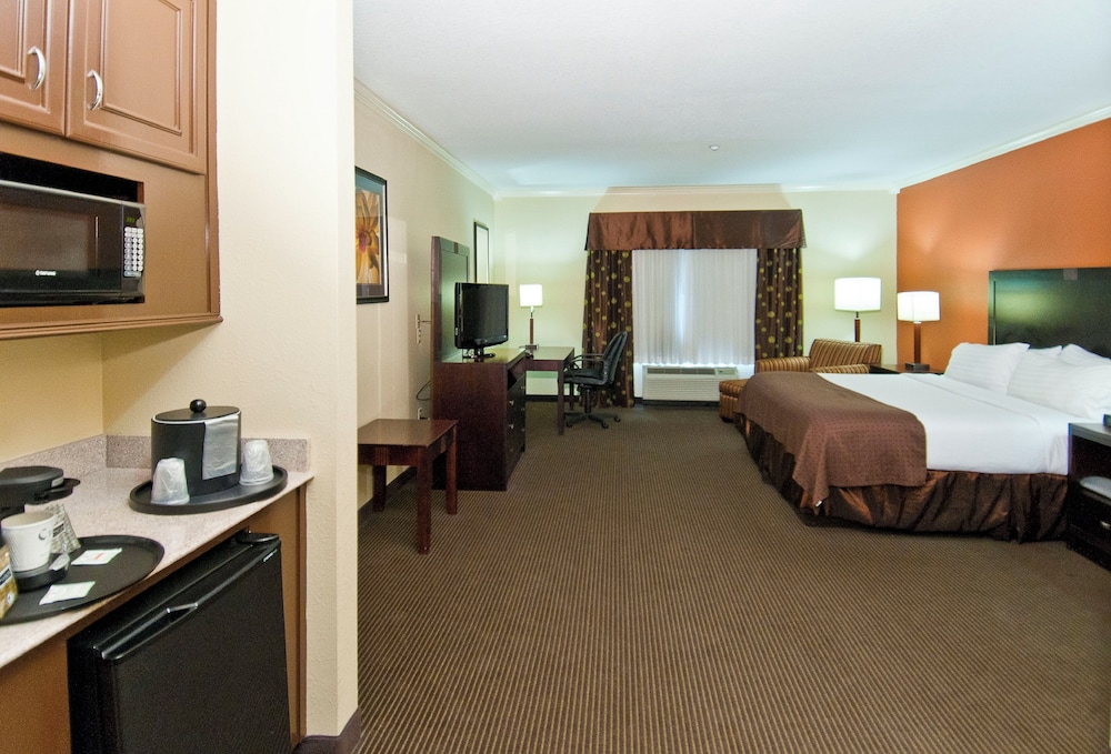 Deluxe Room, 1 King Bed, Non Smoking photo 1