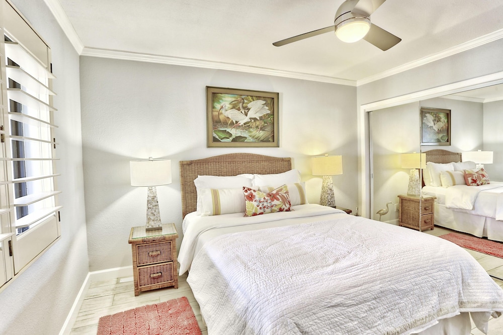 Condo, Multiple Beds (Land's End 10-303 Beach Front - Premi) photo 3
