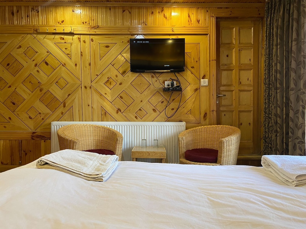 Super Deluxe Room