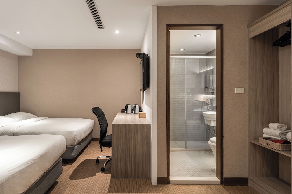 Basic Room (6-person) photo 3