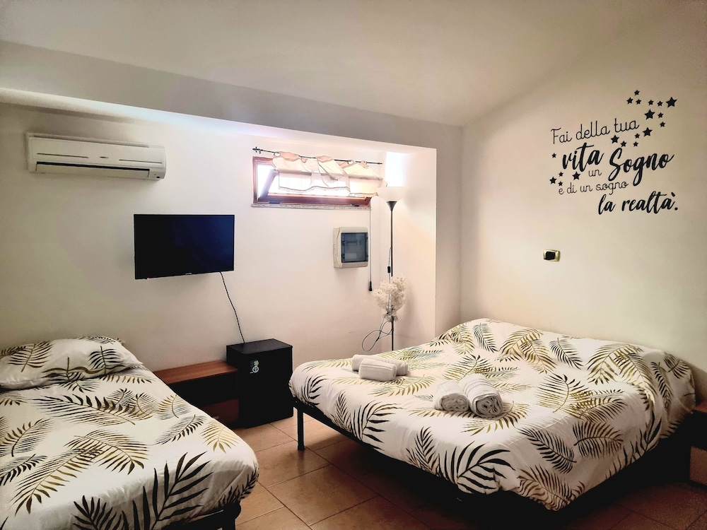 Basic Triple Room