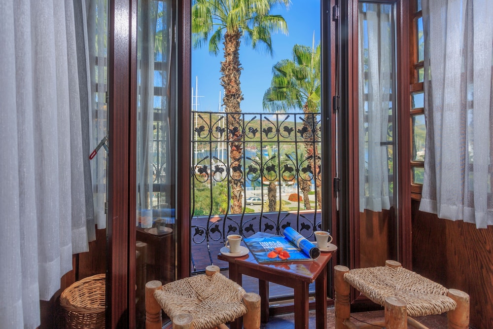 Standard Room, Sea View - Photo 6